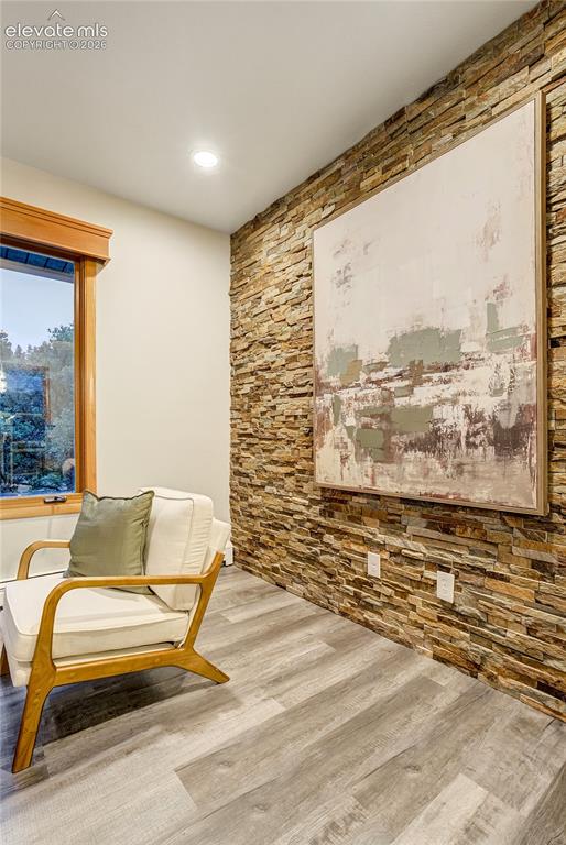 Image 14 of 49: Sitting Room
