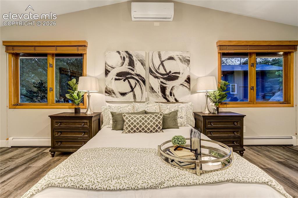 Image 16 of 49: Bedroom