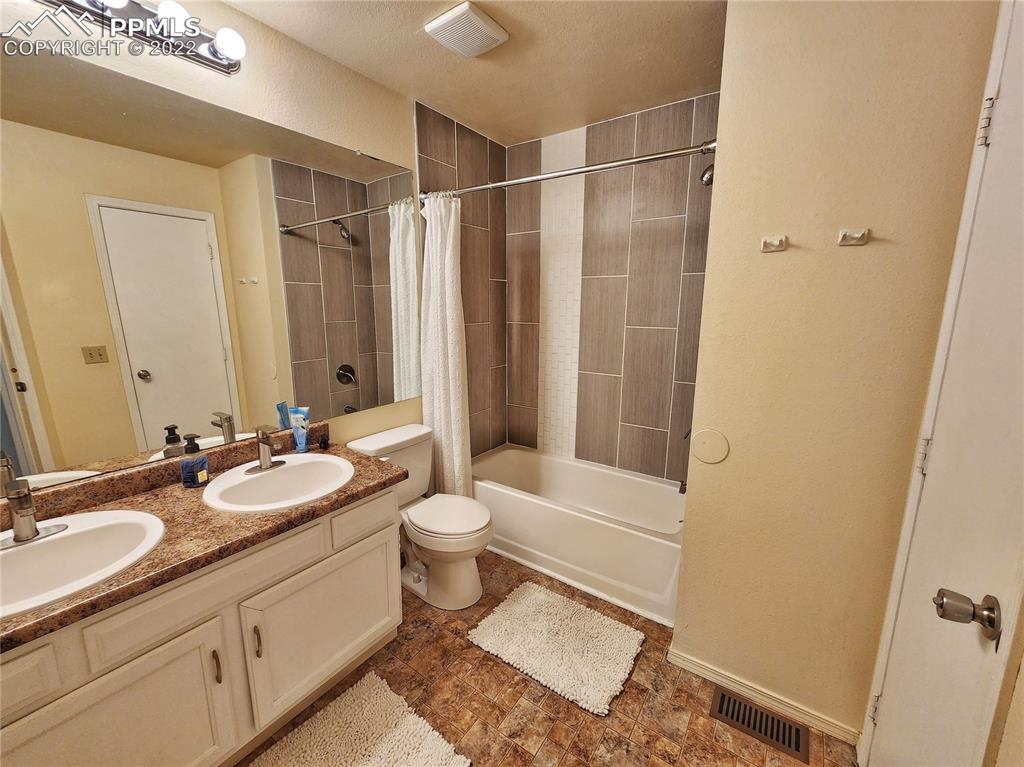 Listing 7299841, Image 9 of 30