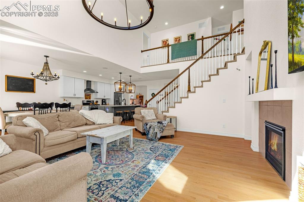 Image 11 of 44: Living Room