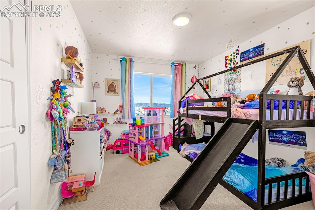 Image 20 of 44: Bedroom