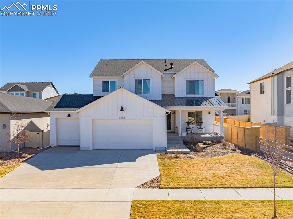 Image 34 of 44: Front of Structure