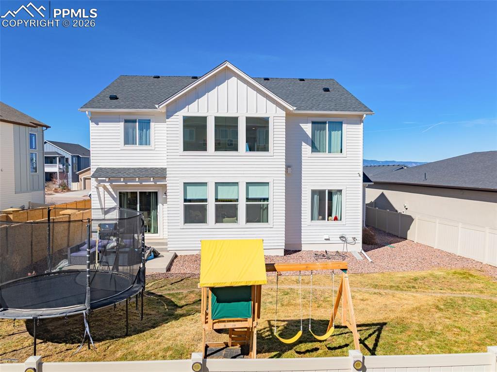 Image 39 of 44: Back of Structure