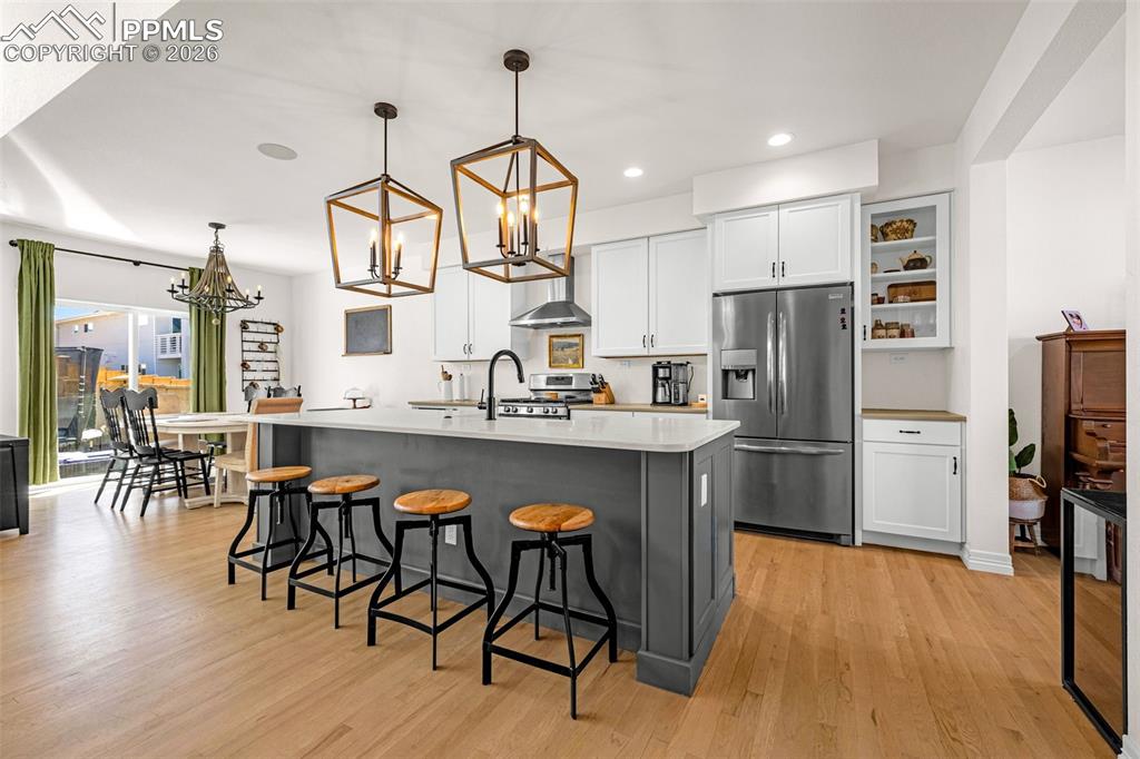 Image 6 of 44: Kitchen