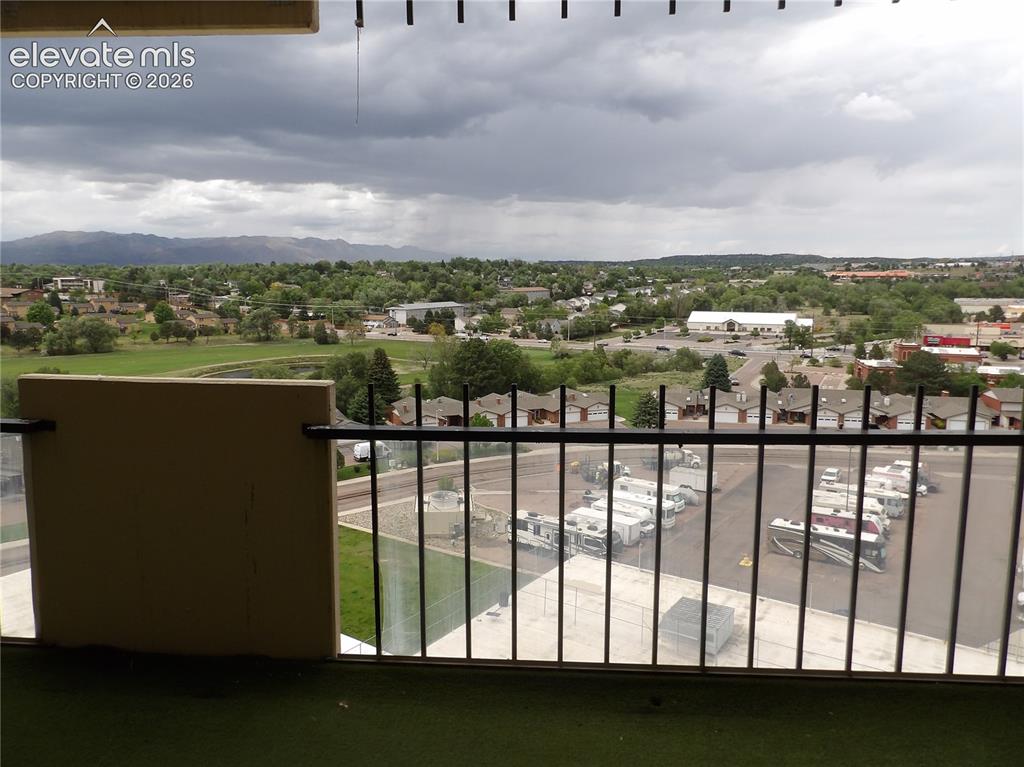Image 22 of 31: Balcony