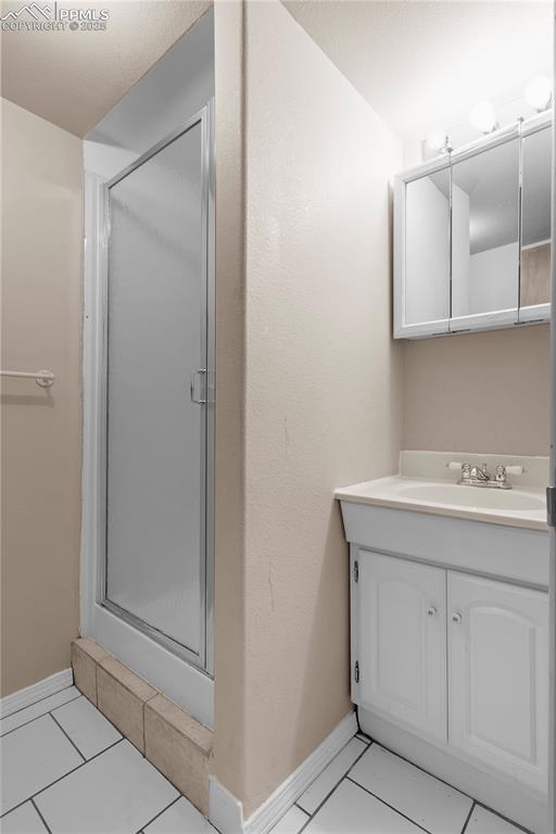 Image 20 of 26: Bathroom