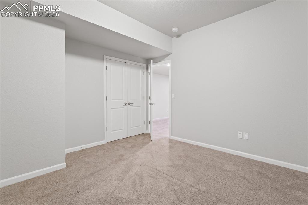 Image 33 of 35: Bedroom