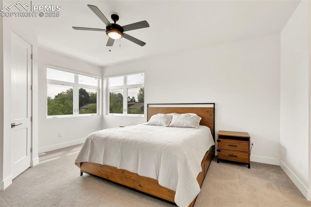 Image 20 of 39: Bedroom