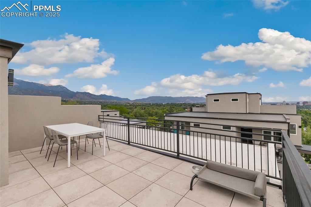 Image 31 of 39: Patio