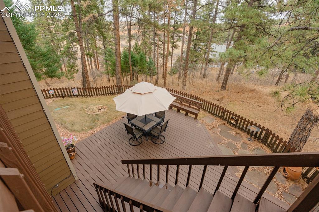 Image 18 of 38: Deck