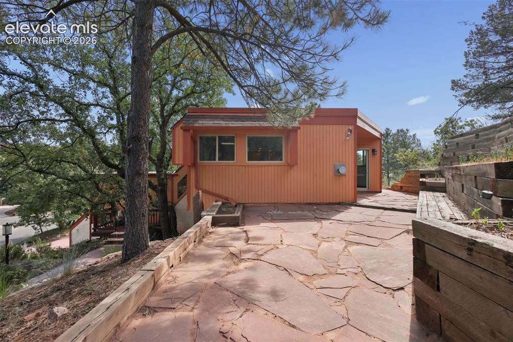 Image 11 of 41: Beautiful flagstone patio off the dining room.