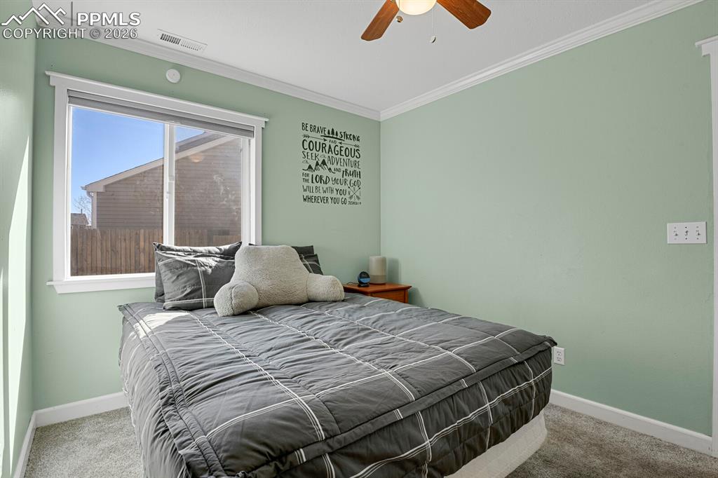 Image 21 of 35: Bedroom