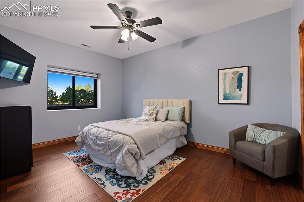 Image 37 of 47: Basement Bedroom (2 Basement Bedrooms)