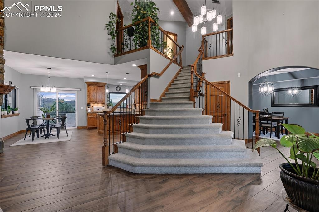 Image 7 of 47: Living Room