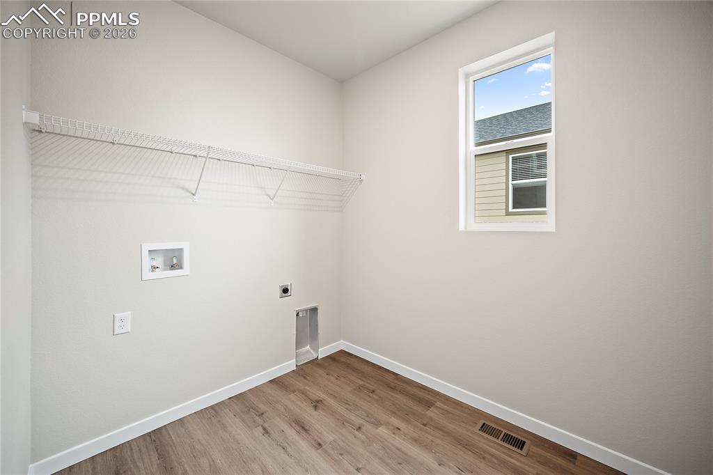 Image 12 of 38: Laundry