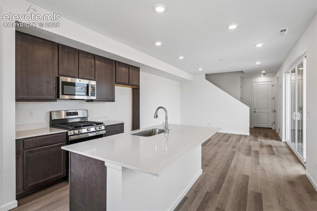 Image 6 of 22: Kitchen