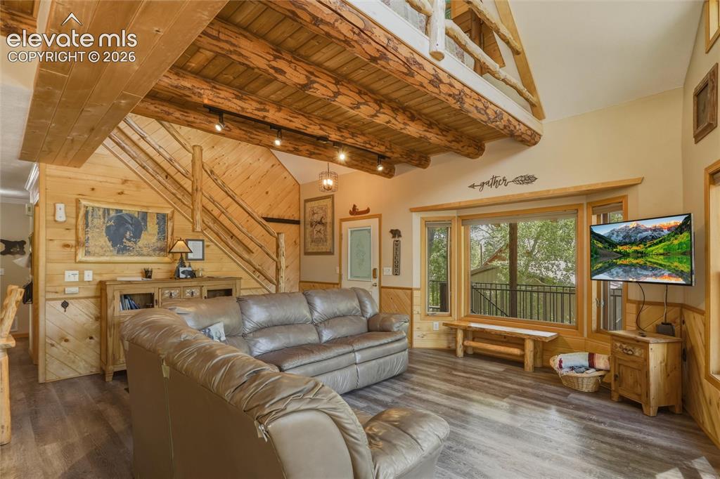 Image 11 of 41: Living Room