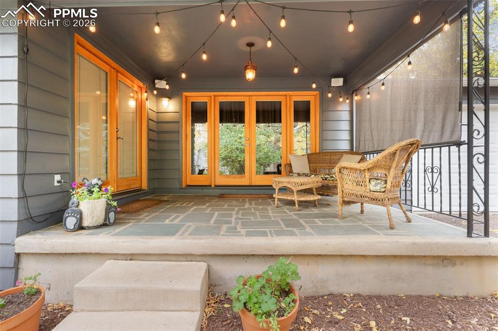 Image 35 of 44: Patio