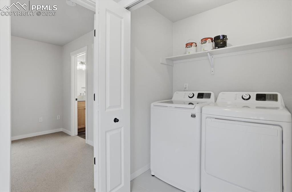 Image 30 of 35: Laundry