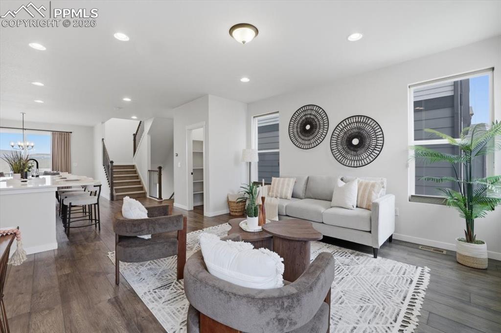 Image 7 of 35: Living Room