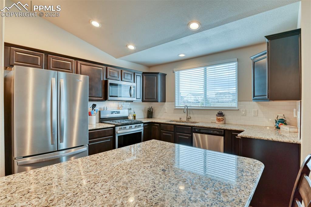 Image 10 of 42: Kitchen