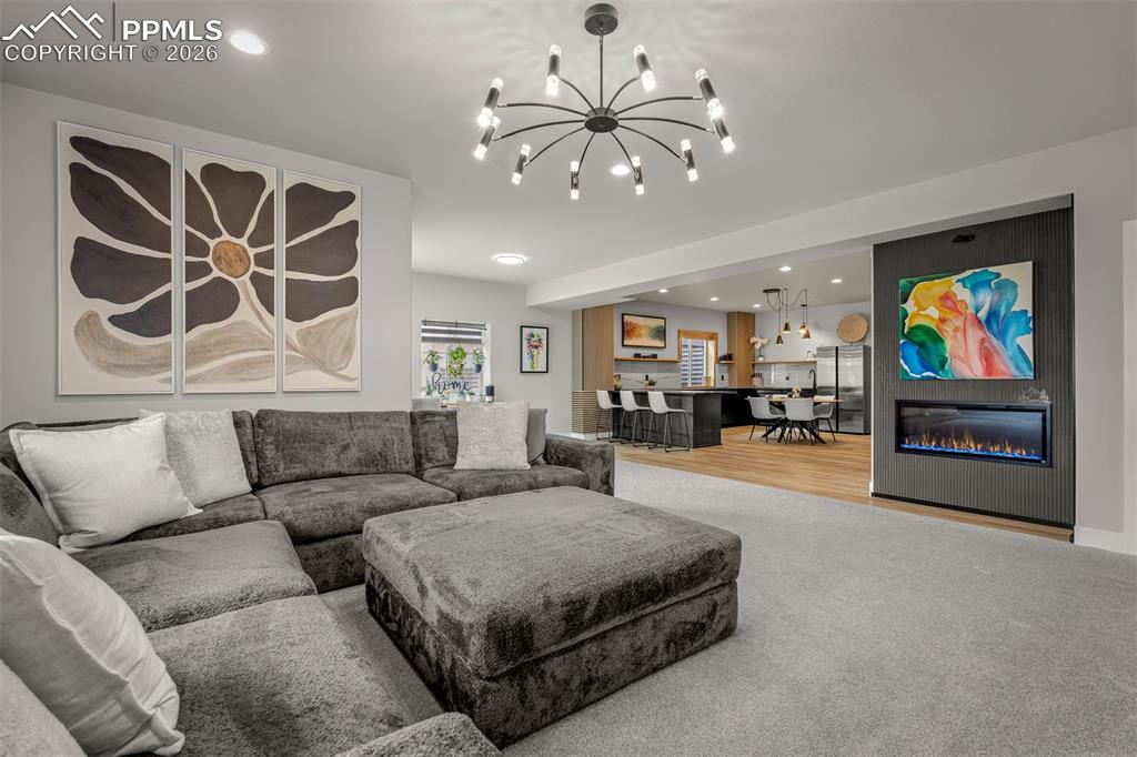 Image 16 of 50: Living Room