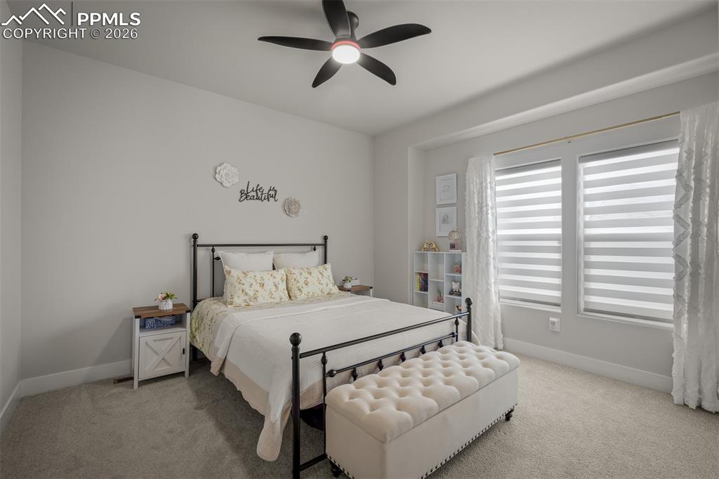 Image 45 of 50: Bedroom