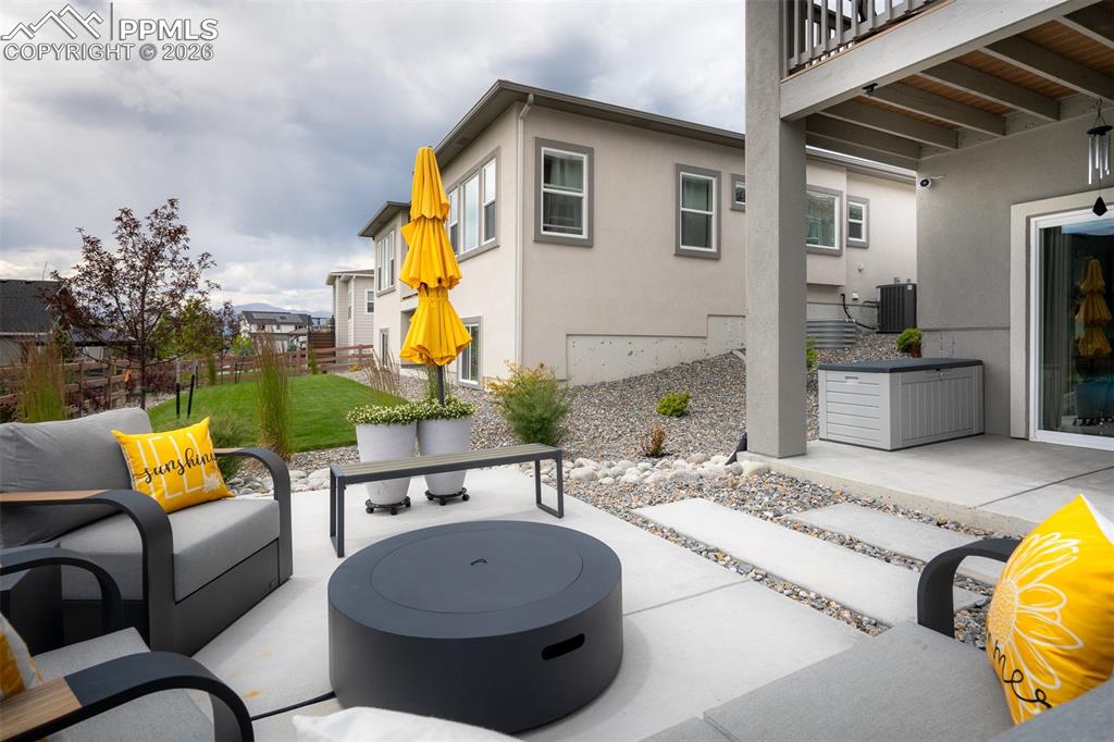 Image 49 of 50: Patio