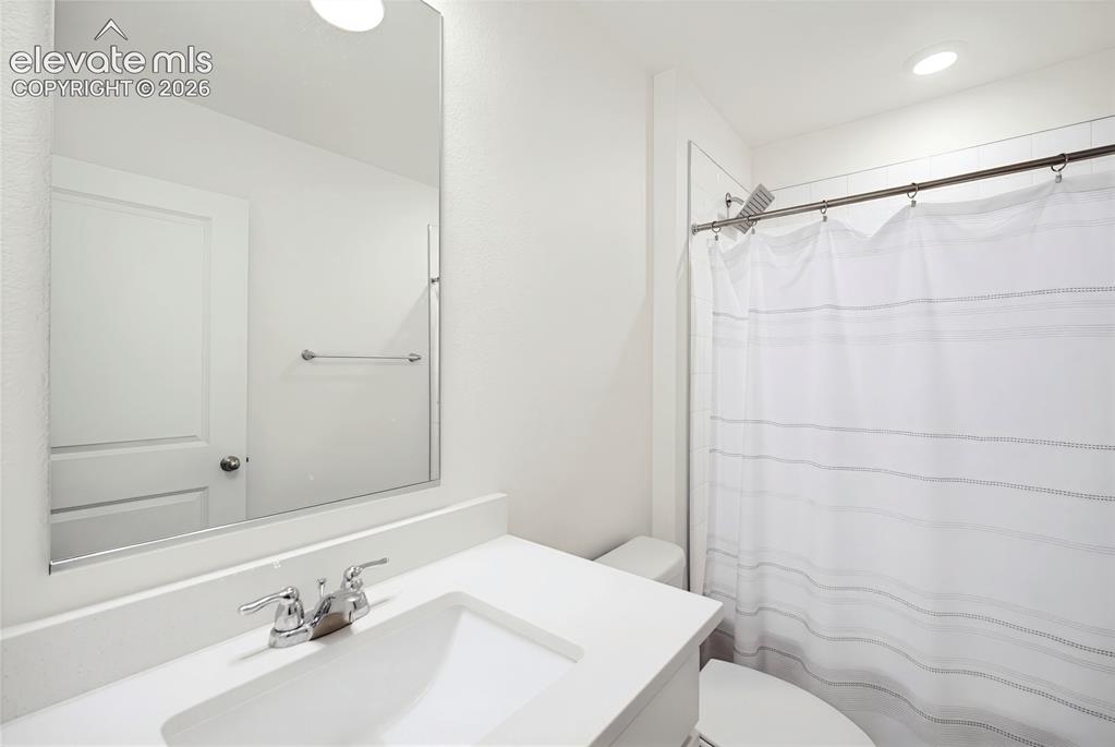 Image 24 of 37: 2nd bathroom 