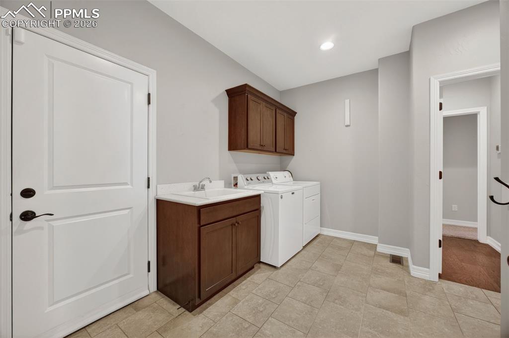 Image 10 of 48: Laundry