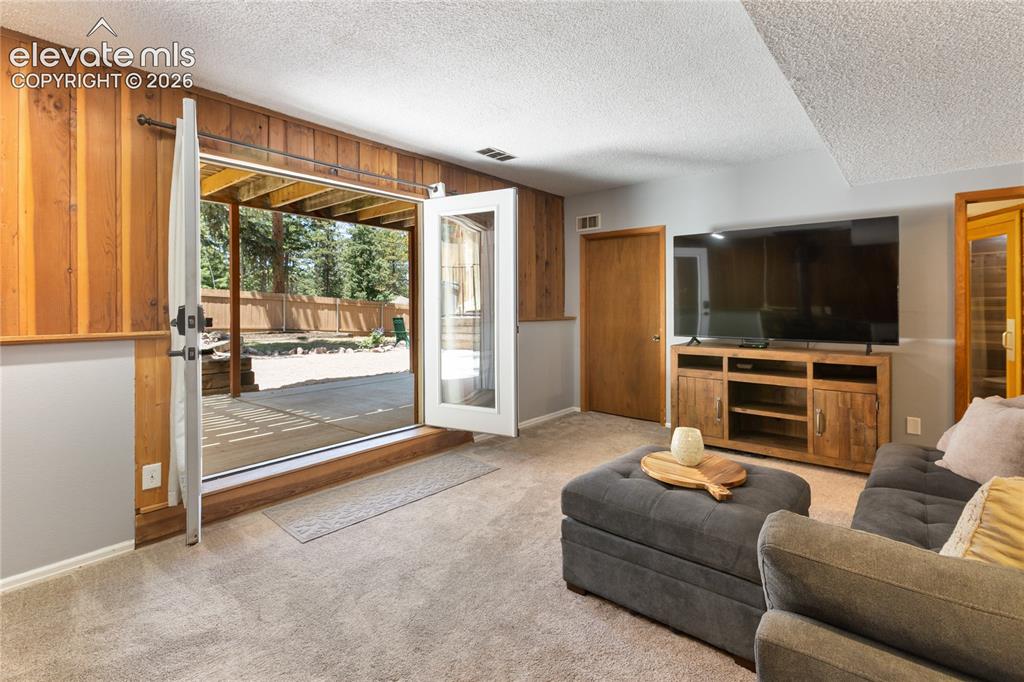 Image 18 of 27: Come downstairs as there is still so much to see and enjoy including a walk