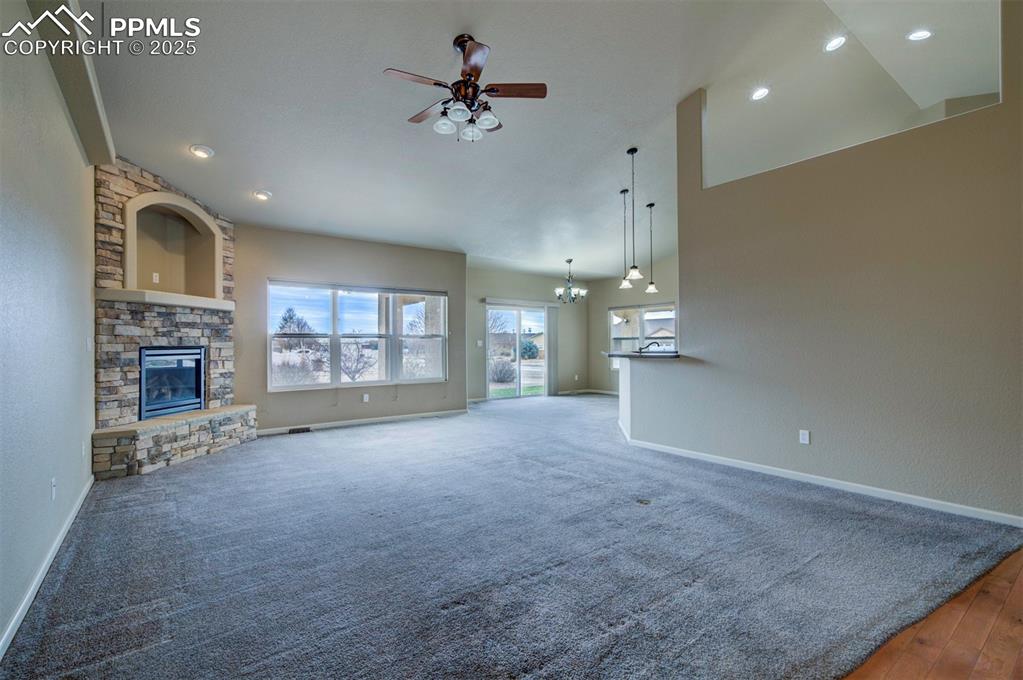 Image 12 of 45: Living Room