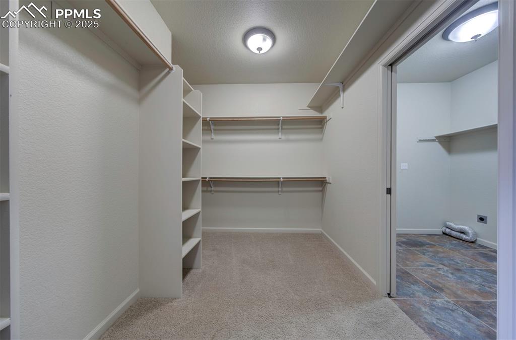 Image 30 of 45: Closet