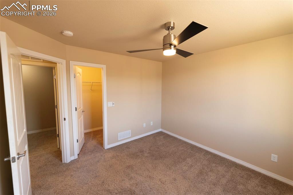 Image 25 of 47: Bedroom