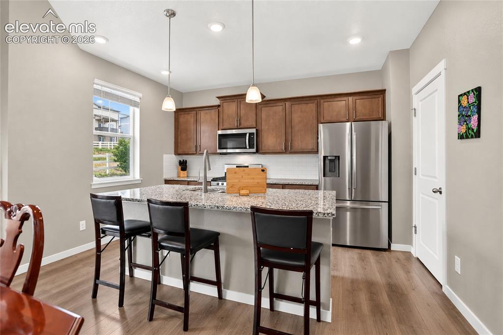 Image 9 of 20: Stainless steel appliances