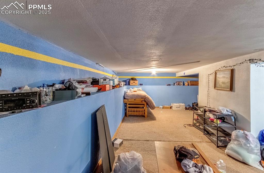 Image 14 of 23: Living Room