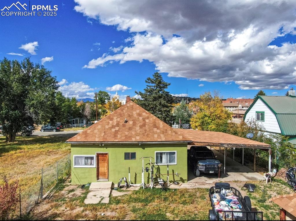 Image 15 of 23: Back of Structure