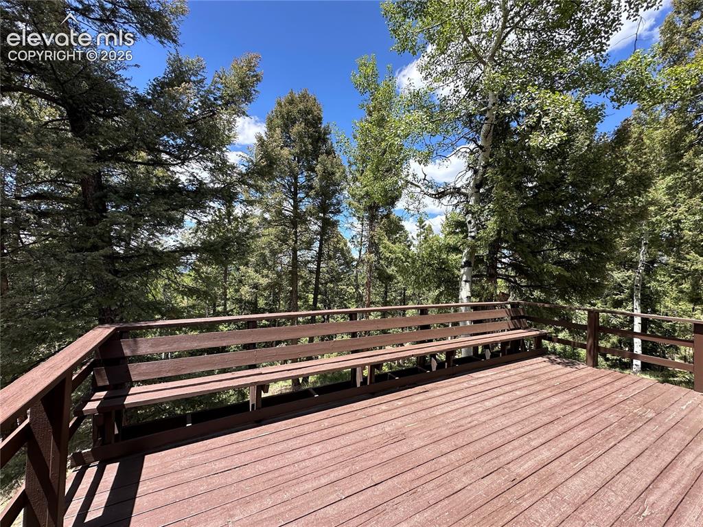 Image 14 of 24: Deck