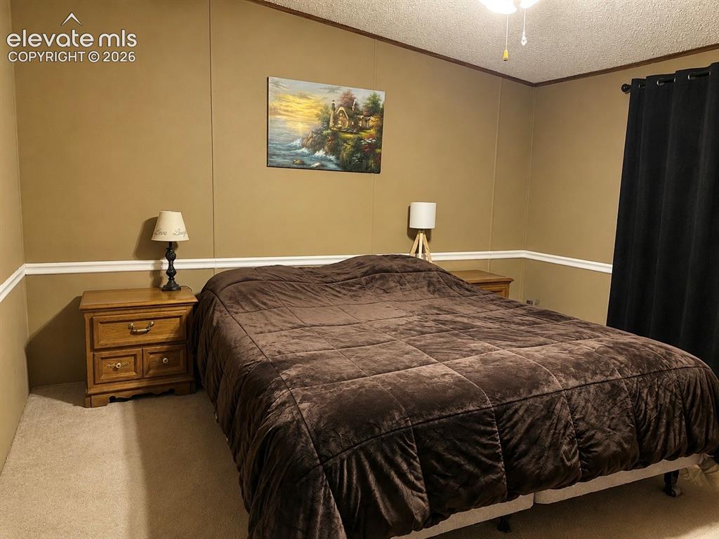 Image 8 of 24: Bedroom