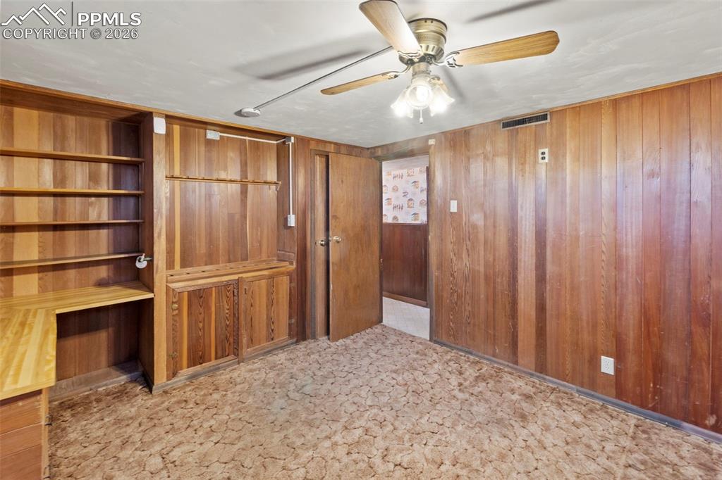 Image 30 of 49: Bedroom