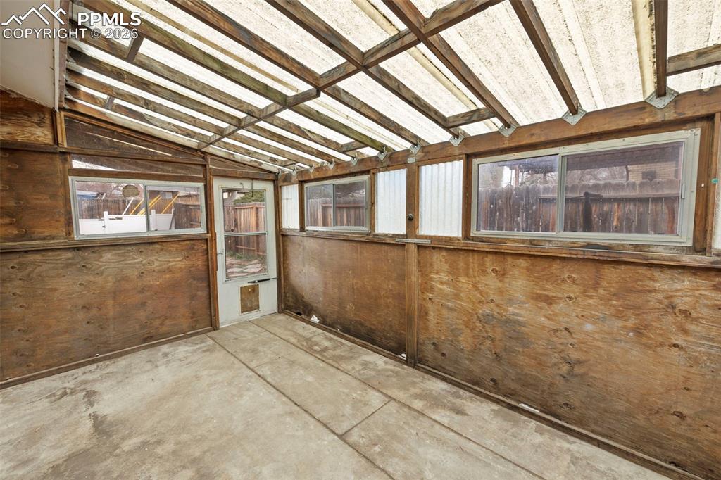 Image 38 of 49: Sun Room