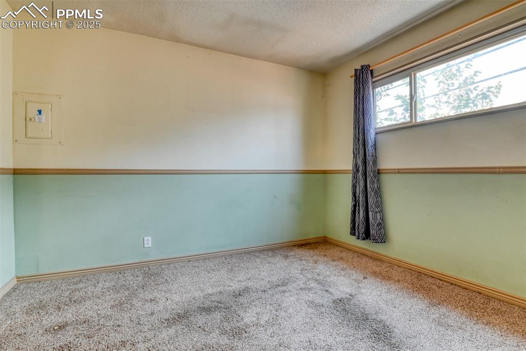 Image 26 of 44: Bonus room #1