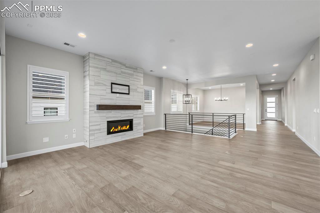 Image 4 of 35: Living Room