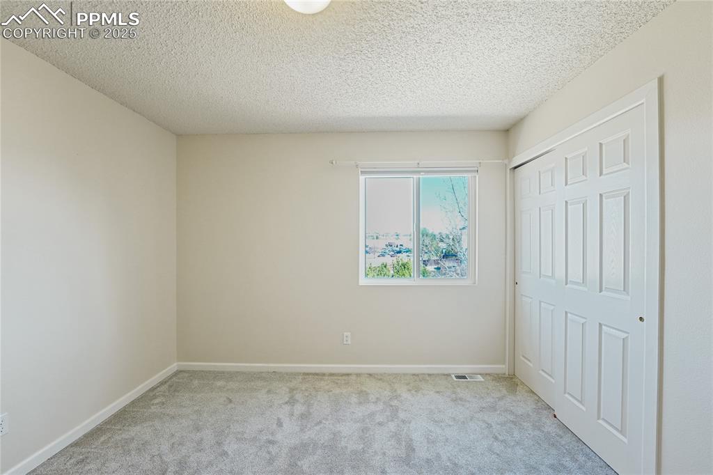 Image 18 of 45: Bedroom