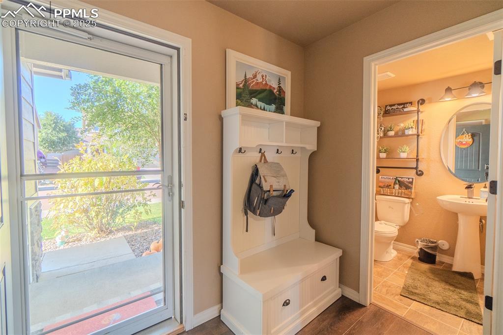 Image 3 of 47: Entry