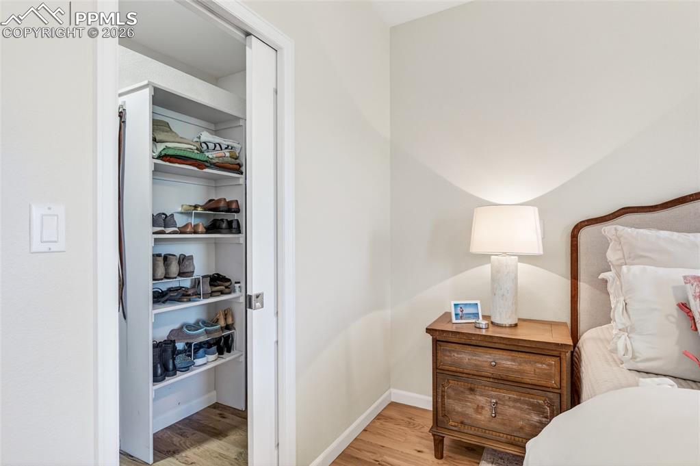 Image 20 of 41: Closet