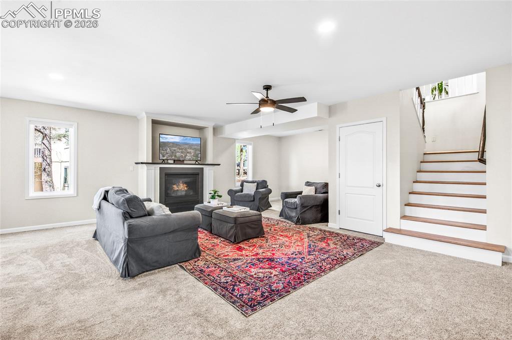 Image 28 of 41: Family Room