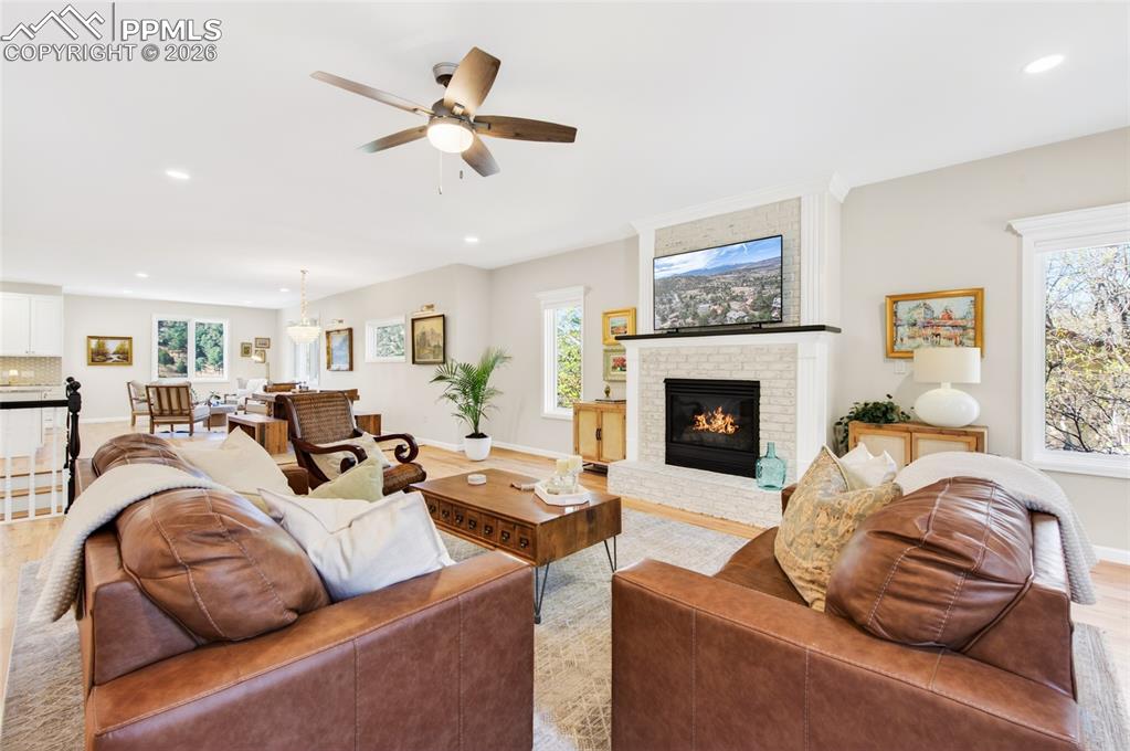 Image 3 of 41: Living Room