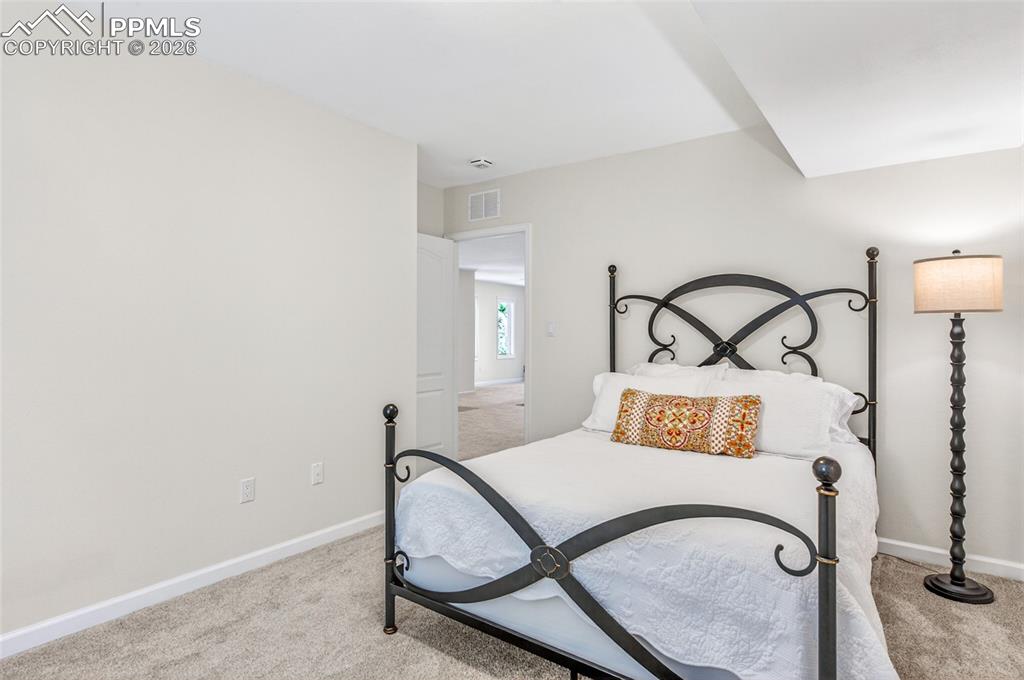 Image 33 of 41: Bedroom