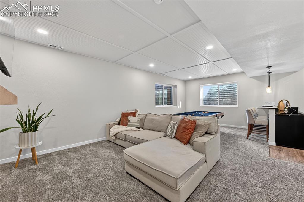 Image 31 of 43: Perfect for entertaining!